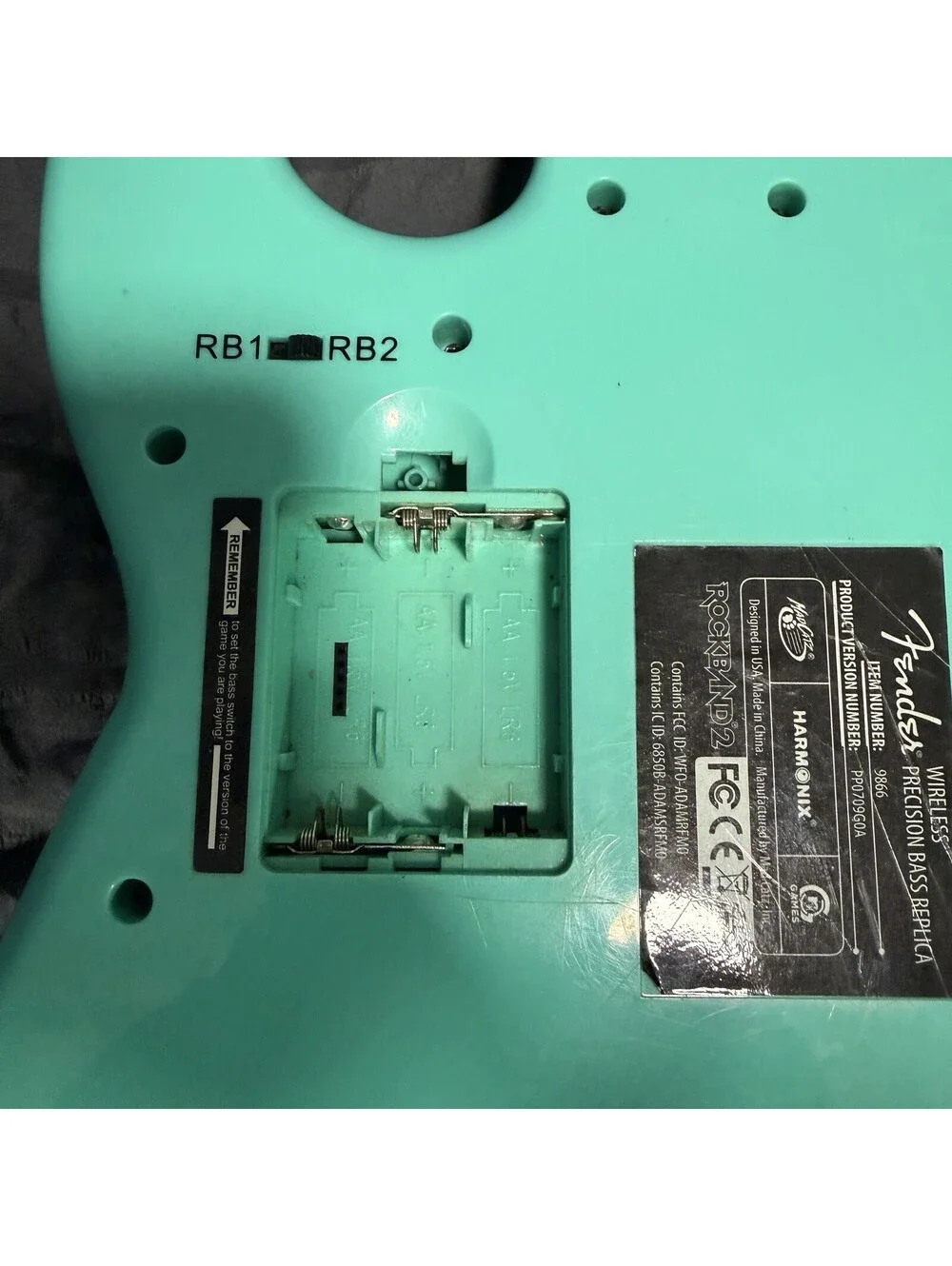 Rockband 2 Xbox 360 Fender Precision Bass SeaFoam Green 9766